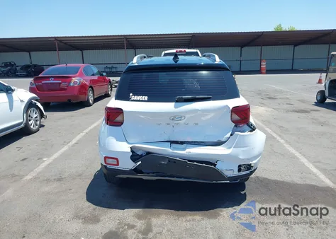 2022 Hyundai Venue Limited z USA, uszkodzony, nr VIN KMHRC8A36NU137915